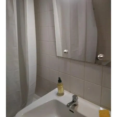 Studio Close To City Center Apartment