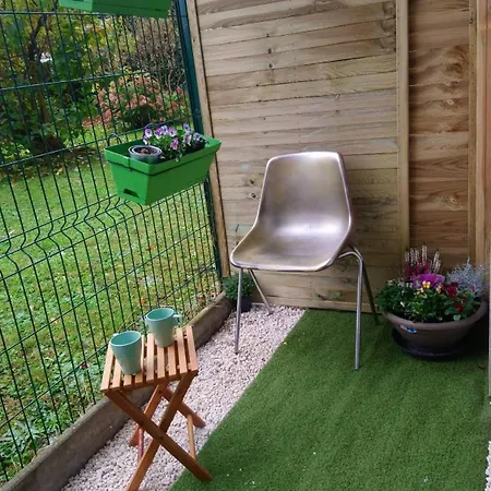 Apartment Studio Close To City Center